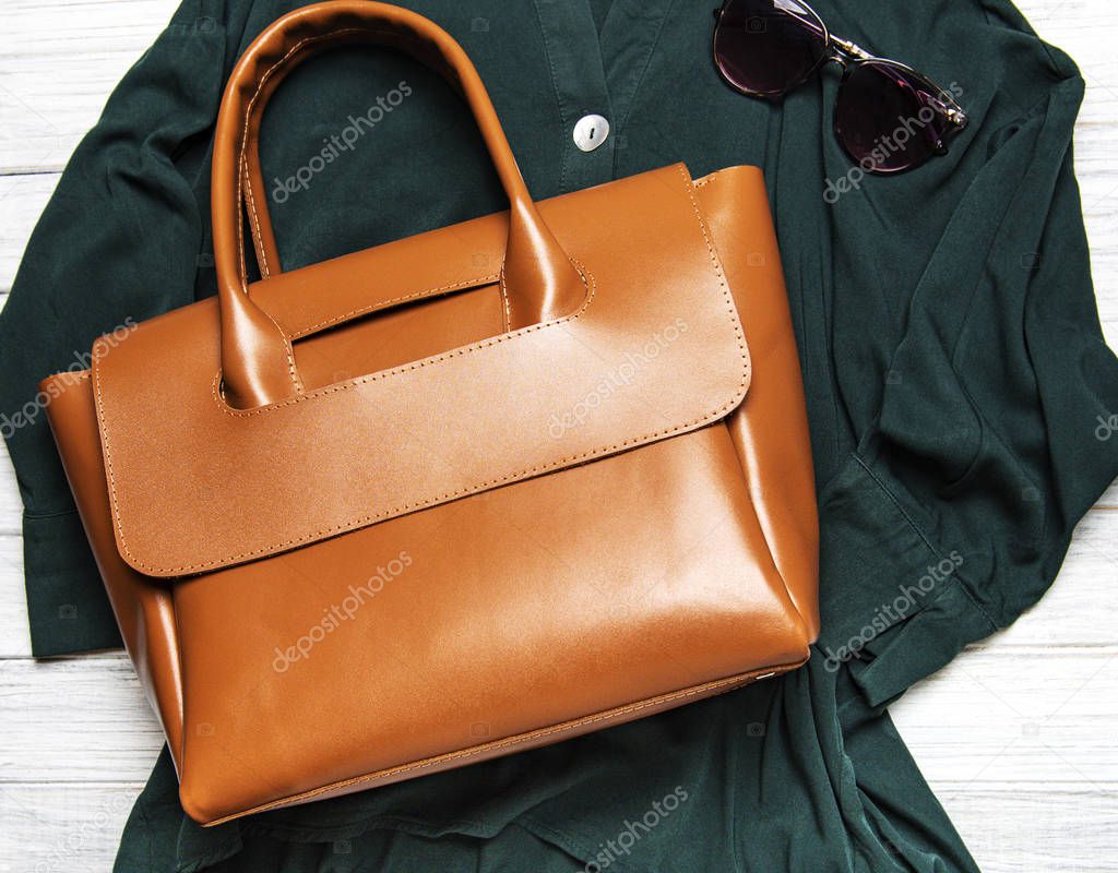 Brown leather women's bag