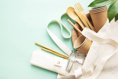 Sıfır atık konsepti, geri dönüştürülmüş sofra takımı