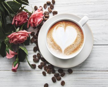 kalp desenli kahve