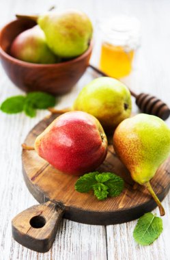 Armut bir tahta üzerinde