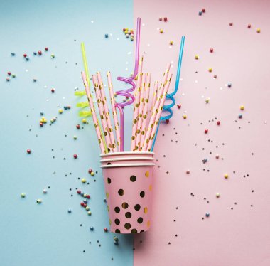 Mutlu yıllar ya da parti geçmişi