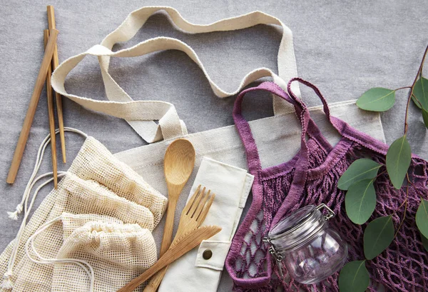 Sacchetti Cotone Borsa Rete Con Barattoli Vetro Riutilizzabili Posate Bambù — Foto Stock