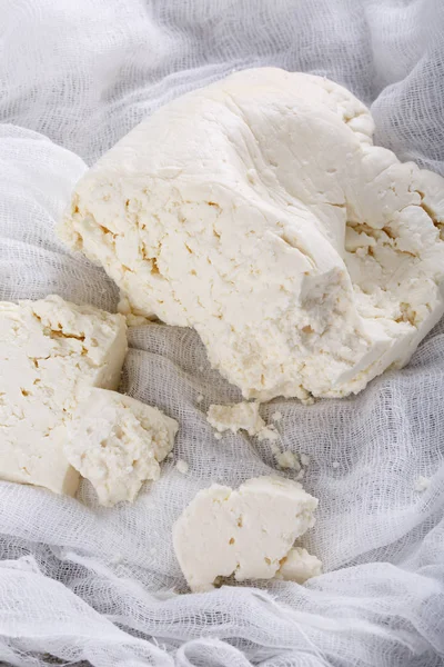 Formaggio feta salato bianco fatto in casa . — Foto Stock