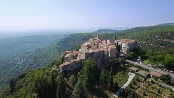 Fransa, Alpes Maritimes, Gourdon havadan görünümü, — Stok video