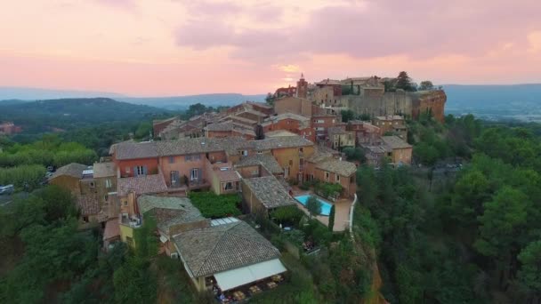 Frankrike, Vaucluse, Flygfoto över Roussillon, — Stockvideo