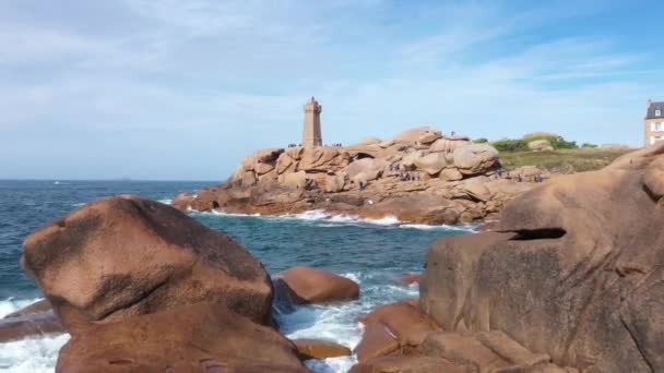 Αεροφωτογραφία Της Ακτής Pink Granite Στη Βόρεια Βρετάνη Στο Δήμο — Αρχείο Βίντεο