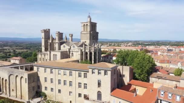 Flygfoto Över Beziers Stad Med Saint Nazaire Cathedral — Stockvideo