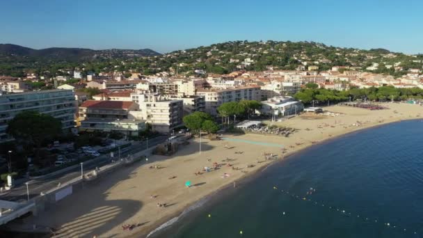 位于法国Var省滨河畔的Ste Maxime海滩的空中景观 — 图库视频影像