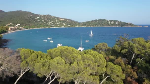 Fransız Akdeniz Kıyısındaki Lavandou Yakınlarında Yer Alan Cavaliere Deki Layet — Stok video