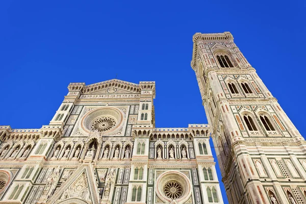 Florence, Duomo Santa Maria del Fiore Alacakaranlıkta — Stok fotoğraf