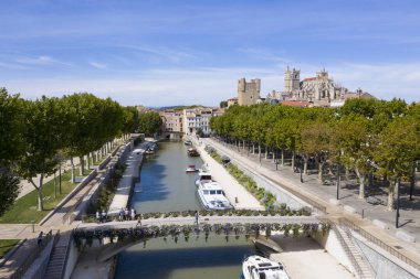 Saint Just ve Saint Pasteur Katedrali 'nin Narbonne manzarası