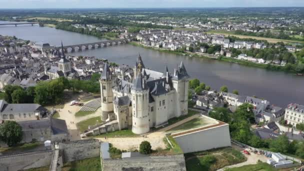 Şato Loire Vadisi Nin Havadan Görünüşü Saumur Şatosu Onuncu Yüzyılda — Stok video