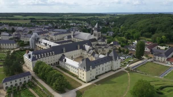 Flygfoto Över Klostret Fontevraud Anjou Fontevraud Abbaye Departementet Maine Loire — Stockvideo