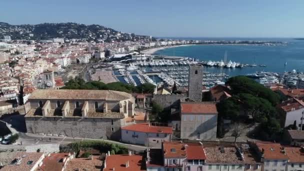 Vista Aérea Cannes Vista Sobre Suquet Notre Dame Esperance Puerto — Vídeo de stock