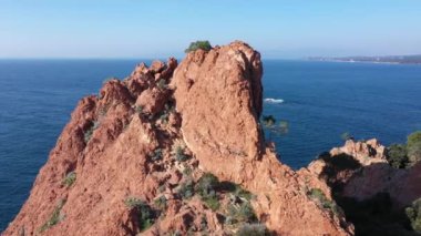 Cannes ve Saint Raphael arasındaki Fransız Rivierasında Esterel 'in hava görüntüsü.,