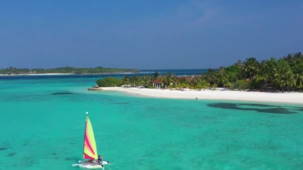 Luftaufnahme Der Tropischen Insel Auf Den Malediven — Stockvideo