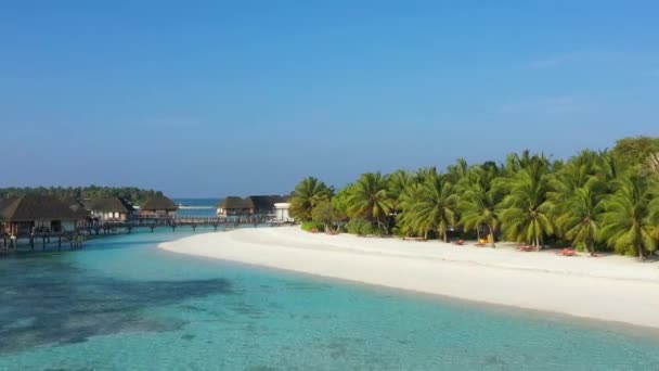 Luftaufnahme Der Tropischen Insel Auf Den Malediven — Stockvideo