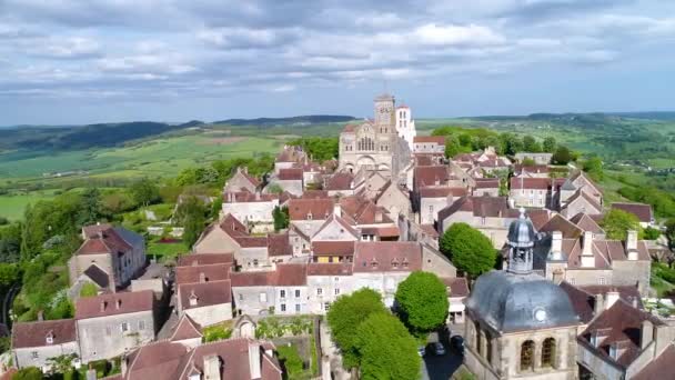 วทางอากาศของ Vezelay สถานท มรดกโลกของย เนสโก เบอร งเศส — วีดีโอสต็อก