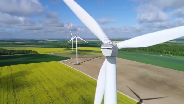 Vue Aérienne Éolienne Sur Les Champs — Video