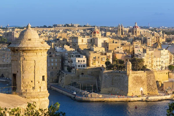 Malta Senglea Blick Von Der Valletta lizenzfreie Stockfotos