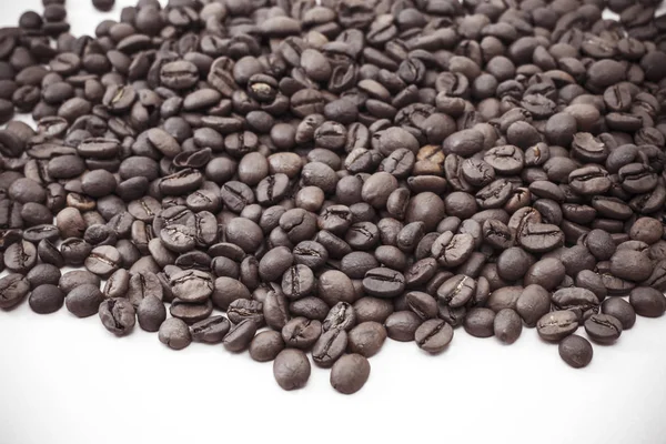 koyu kavrulmuş kahve çekirdekleri, arka plan olarak kullanılabilir