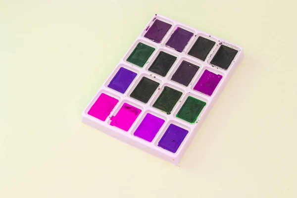 Işık arka plan üzerine suluboya kümesi