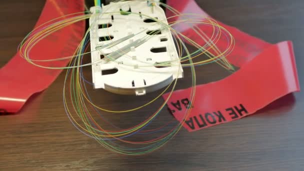 Plateau optique avec ruban d'alarme 