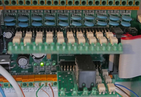 Ücret elektrik devreleri