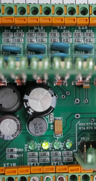 Ücret elektrik devreleri