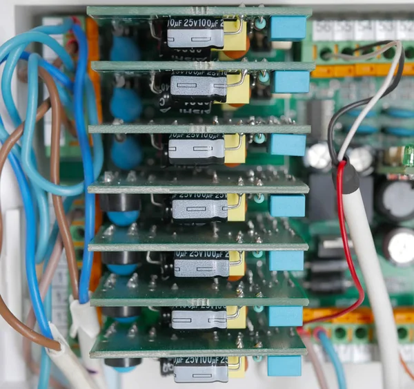 Ücret elektrik devreleri
