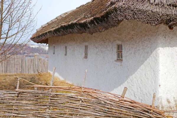 Casa medieval en estilo ucraniano — Foto de Stock