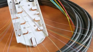 Bir İnternet kablosu kurulumu