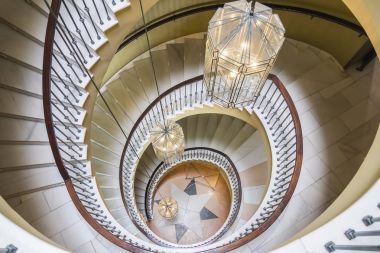 Vintage döner merdiven Üstten Görünüm