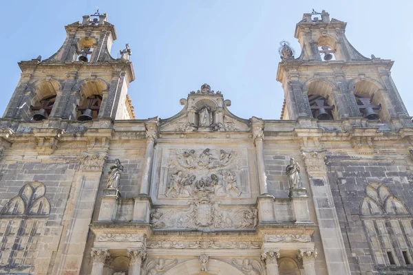 Церковь Санта-Мария-де-лос-Реалес-Алькасарес , — стоковое фото