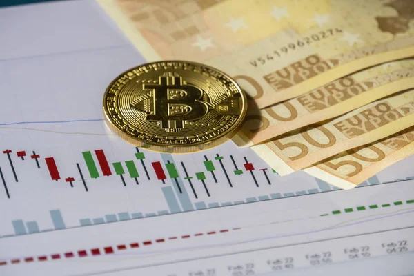 Kryptovaluta mynt över köpa och sälja handel grafik och euron — Stockfoto