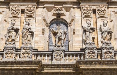 Jaen varsayım katedral ayrıntı cephe Azizler, İspanya