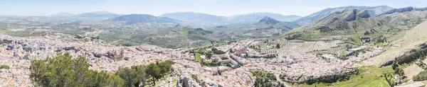 Vista panorámica de la ciudad de Jaén desde el punto de vista de Santa Catalina Cross, S —  Fotos de Stock