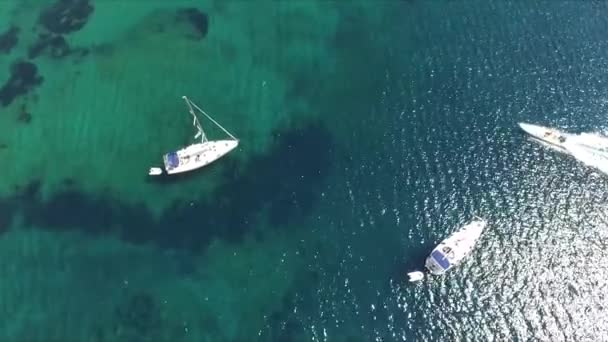 Yachting nella bella Grecia — Video Stock