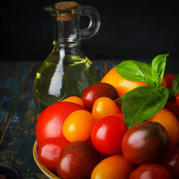 background, Basil leaves, close-up, dark, background, diet, vegetables, food, fresh, glass, green, health, healthy, healthy food, ingredient, juice, natural, food, olive oil, organic ,red, ripe ,rustic, table, delicious, vegetarian ,vintage ,Italian