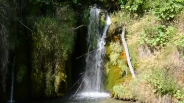 Güzel şelale doğa, Plitvice Gölleri. Hırvatistan