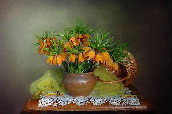 Spring Orange Flowers Vase Table Spring Flowers Grouse — Stock Photo, Image