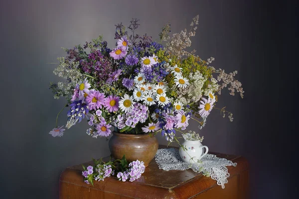 Ramo Flores Silvestres Frescas Vase Still Vida Flores Verano — Foto de Stock
