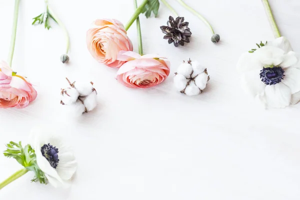 Lindo y elegante marca maqueta foto ingenio flores . —  Fotos de Stock