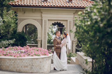 güneşli düğün günü