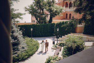 güneşli düğün günü