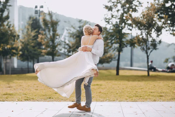 Giorno del matrimonio a Budapest — Foto Stock