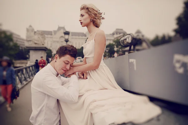 Wedding day in Budapest — Stock Photo, Image