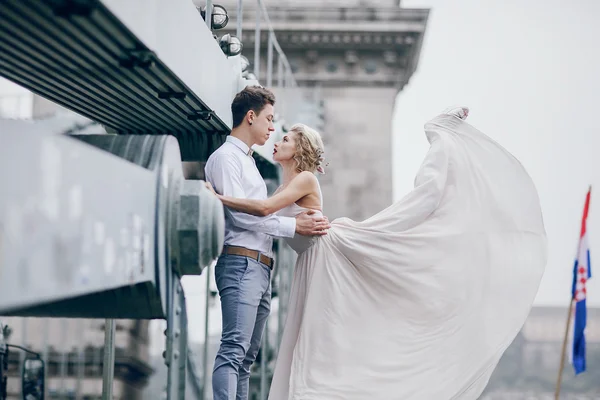 Giorno del matrimonio a Budapest — Foto Stock