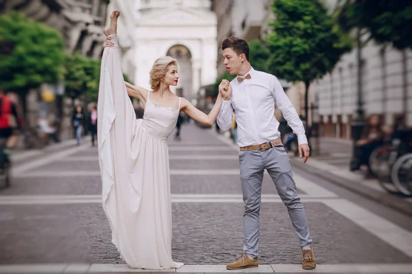 Bryllupsdagen i Budapest – stockfoto