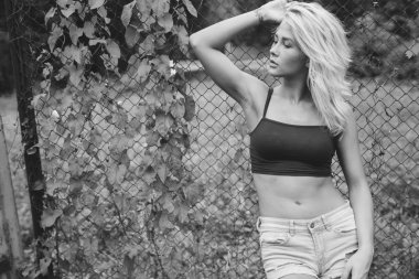 şık kız sarışın